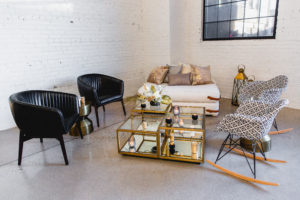 Cash Sitting Chair - Image 2